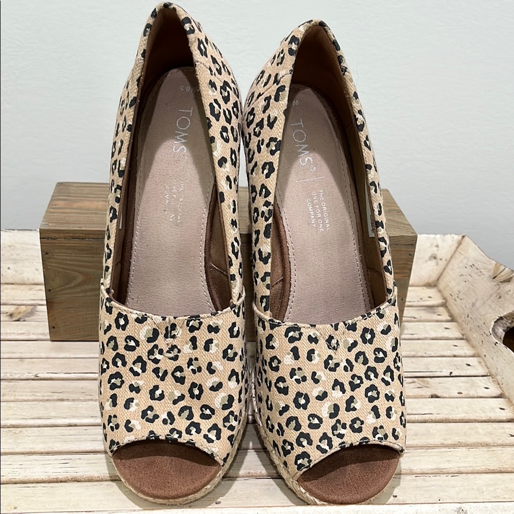 TOMS Animal Print Peep Toe Espadrilles